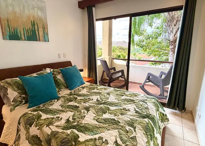 Breezy Paradise 2 Bed2bath With Mountain View Coco
